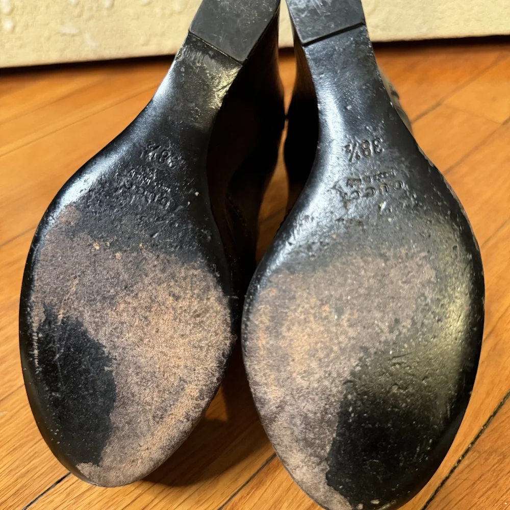 Gucci Black Lace-Up Brogue Shoes - Picture 3 of 4